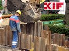 Krings, KIF, krings international france, trench shoring, trench box, slide rail, slide rail system, linéaire, trench, excavation, framework, pit, safety, sewer network, drainage network, public works, pipe puller, KVL, KS, KS60, KS100, KKP, DGPV, EGPV, DGFP, grab, pipe grab, heavy duty trench box, light box, sheet piles